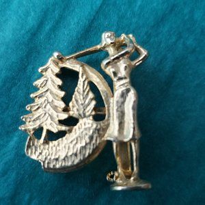 2/15$ Vintage gold tone gold lady with landscape brooch